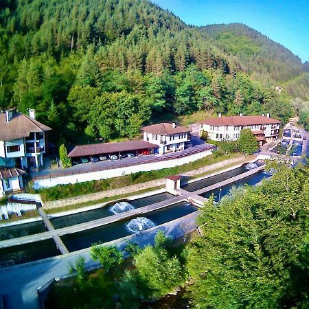 Fisherman'S Hut Family Hotel Beden Dış mekan fotoğraf