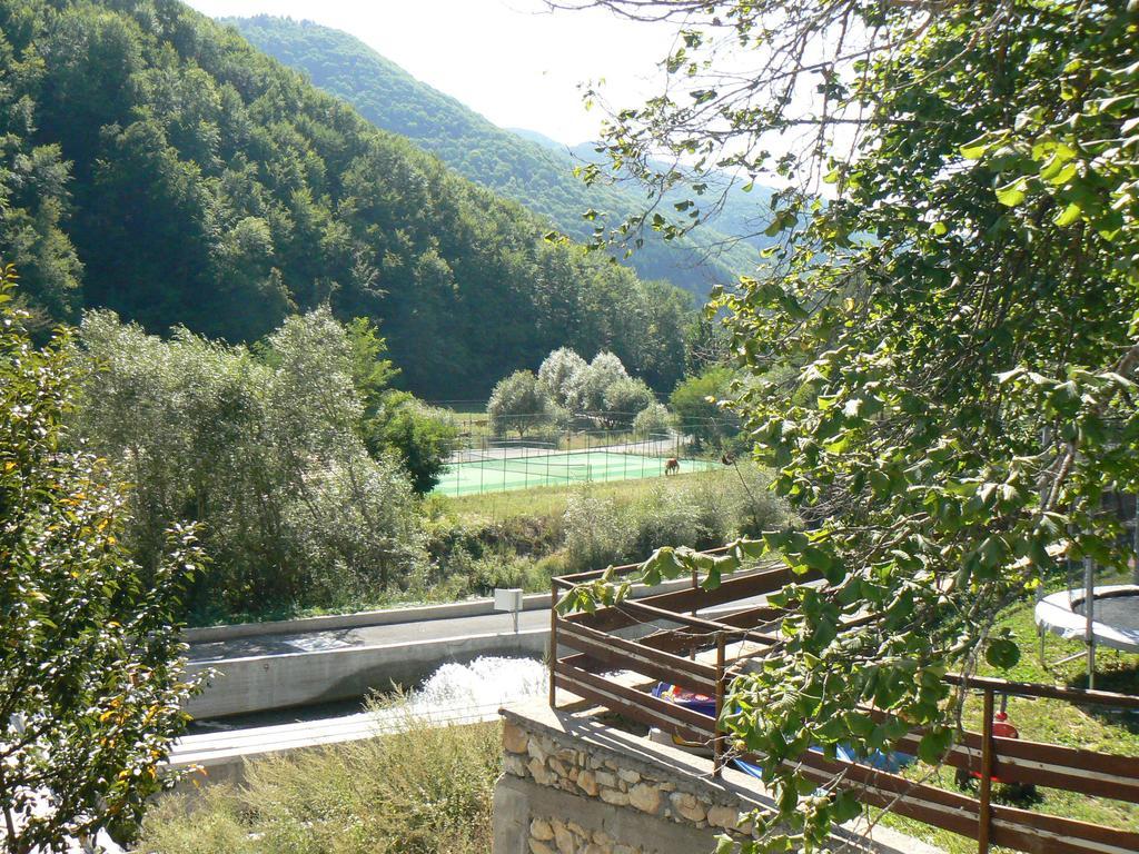 Fisherman'S Hut Family Hotel Beden Dış mekan fotoğraf