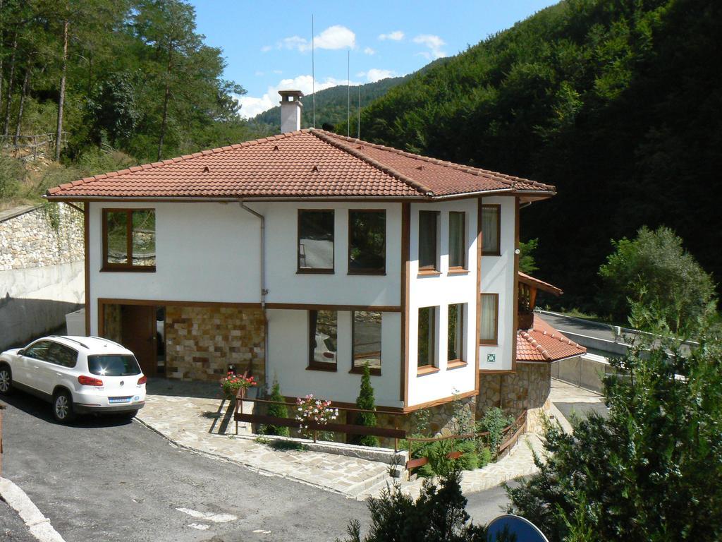 Fisherman'S Hut Family Hotel Beden Dış mekan fotoğraf