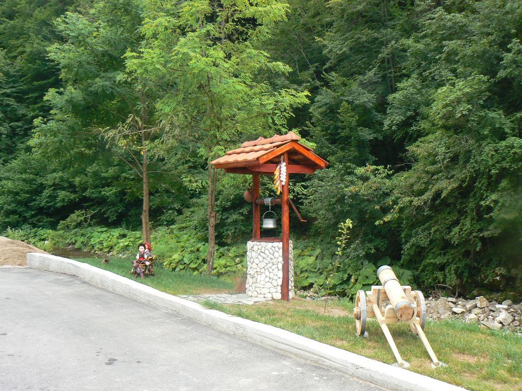 Fisherman'S Hut Family Hotel Beden Dış mekan fotoğraf