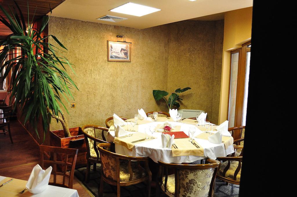 Fisherman'S Hut Family Hotel Beden Dış mekan fotoğraf