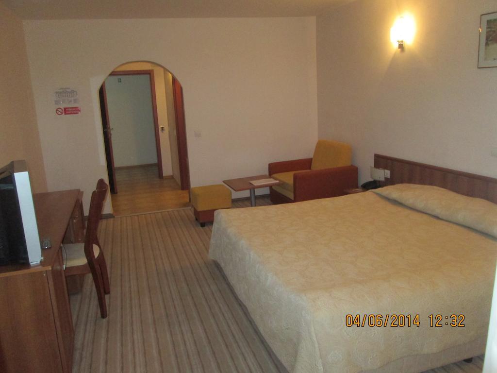 Fisherman'S Hut Family Hotel Beden Dış mekan fotoğraf